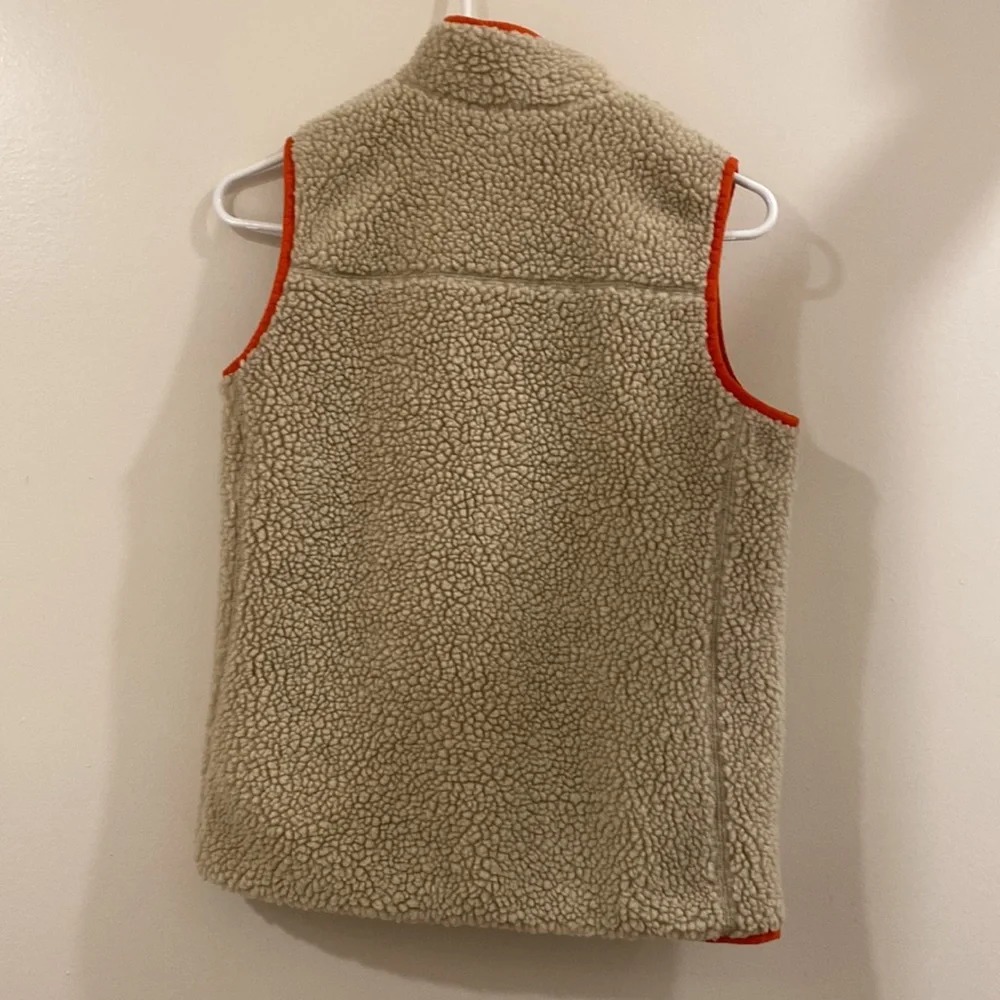Eddie Bauer- Fur Vest. Size XS. - Picture 2 of 8